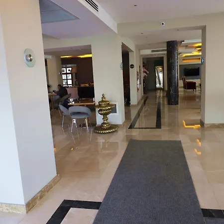 Hitit Hotell 3*